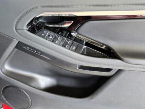Land Rover Range Rover Evoque D200 R-Dynamic SE - Image 6