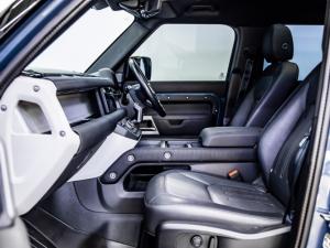 Land Rover Defender 110 D240 X-Dynamic SE - Image 10