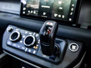 Land Rover Defender 110 D240 X-Dynamic SE - Image 19