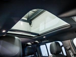 Land Rover Defender 110 D240 X-Dynamic SE - Image 22