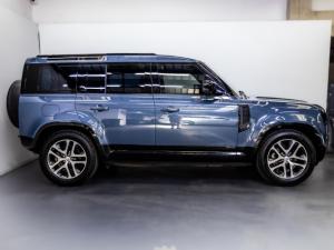 Land Rover Defender 110 D240 X-Dynamic SE - Image 2