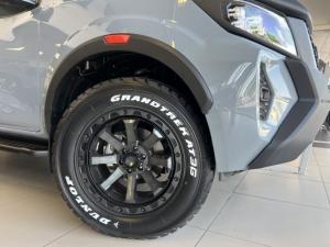 Nissan Navara 2.5DDTi double cab Pro-4X 4x4 - Image 2