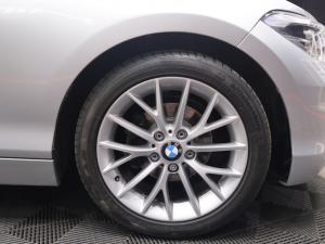 BMW 1 Series 118i 5-door auto - Image 13