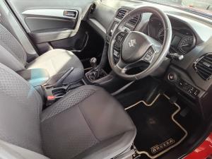 Suzuki Vitara Brezza 1.5 GLX - Image 9