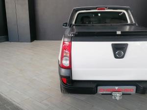 Nissan NP200 1.6i (aircon) - Image 11