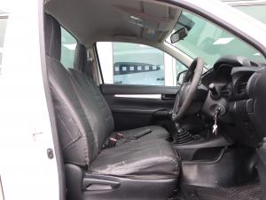 Toyota Hilux 2.4GD S (aircon) - Image 15