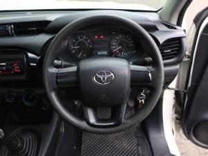 Toyota Hilux 2.4GD S (aircon) - Image 18
