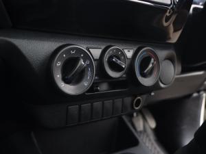 Toyota Hilux 2.4GD S (aircon) - Image 9