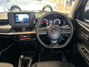 Suzuki Swift 1.2 GL - Image 15