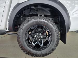 Nissan Navara 2.5DDTI PRO-4X Warrior 4X4 automatic D/C - Image 10
