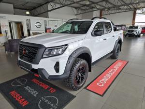 Nissan Navara 2.5DDTI PRO-4X Warrior 4X4 automatic D/C - Image 15