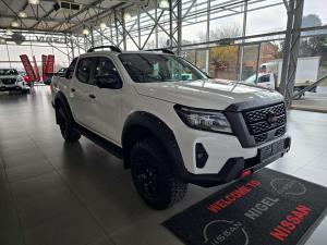 Nissan Navara 2.5DDTI PRO-4X Warrior 4X4 automatic D/C - Image 16