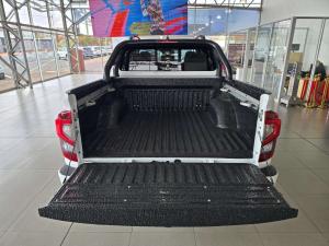 Nissan Navara 2.5DDTI PRO-4X Warrior 4X4 automatic D/C - Image 5