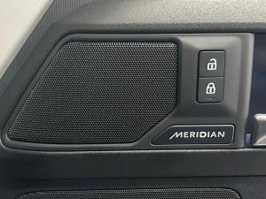 Land Rover Defender 130 D350 X-Dynamic HSE - Image 10