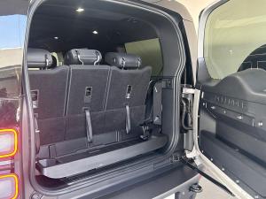 Land Rover Defender 130 D350 X-Dynamic HSE - Image 21