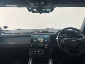Land Rover Defender 130 D350 X-Dynamic HSE - Image 23