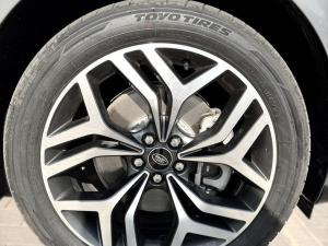 Land Rover Range Rover Evoque D200 R-Dynamic SE - Image 12