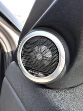 Land Rover Range Rover Evoque D200 R-Dynamic SE - Image 17