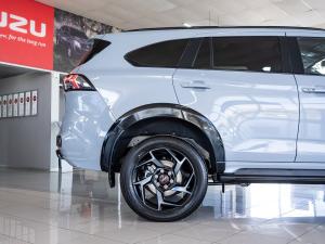 Isuzu mu-X 3.0TD Onyx XT 4WD - Image 8