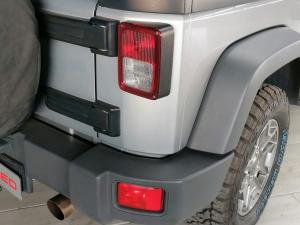Jeep Wrangler 3.6L Rubicon - Image 12