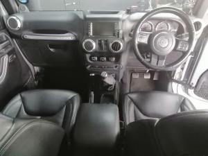 Jeep Wrangler 3.6L Rubicon - Image 17