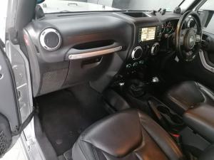 Jeep Wrangler 3.6L Rubicon - Image 24