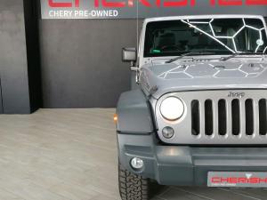 Jeep Wrangler 3.6L Rubicon - Image 8