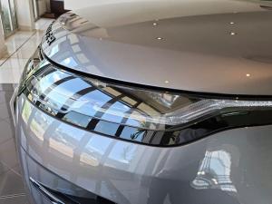 Land Rover Range Rover Evoque D200 R-Dynamic SE - Image 11