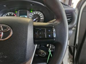 Toyota Hilux 2.4GD-6 single cab Raider manual - Image 22
