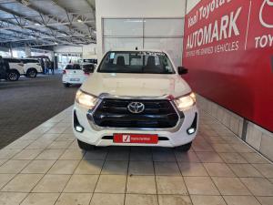 Toyota Hilux 2.4GD-6 single cab Raider manual - Image 3