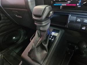 Toyota Land Cruiser 79 2.8GD-6 double cab auto - Image 14