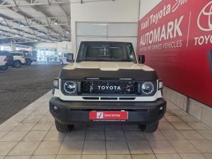 Toyota Land Cruiser 79 2.8GD-6 double cab auto - Image 3