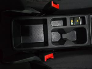 Volkswagen Caddy Kombi 1.6 - Image 11