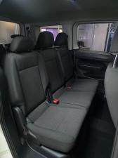 Volkswagen Caddy Kombi 1.6 - Image 9