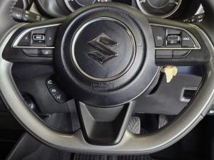 Suzuki Baleno 1.5 GL manual - Image 11