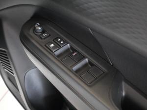 Suzuki Swift 1.2 GL - Image 15