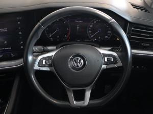 Volkswagen Touareg V6 TDI Luxury - Image 18