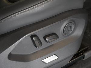 Volkswagen Touareg V6 TDI Luxury - Image 21