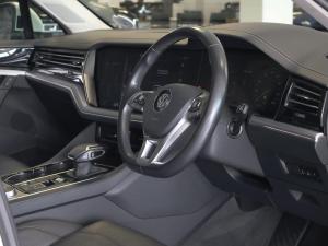 Volkswagen Touareg V6 TDI Luxury - Image 23