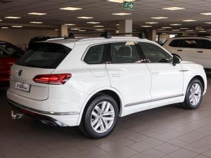 Volkswagen Touareg V6 TDI Luxury - Image 9
