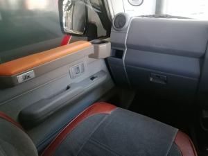 Toyota Land Cruiser 76 2.8GD-6 station wagon LX manual - Image 30