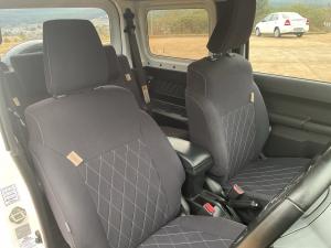 Suzuki Jimny 1.5 GLX AllGrip 3-door manual - Image 17