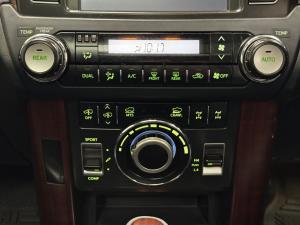 Toyota Land Cruiser Prado 3.0DT VX - Image 14