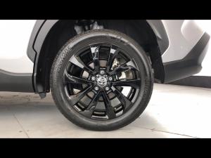 Toyota Corolla Cross 1.8 GR-Sport - Image 19