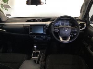 Toyota Hilux 2.8GD-6 48V double cab Raider - Image 6