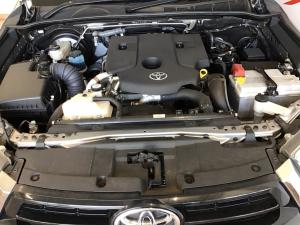 Toyota Hilux 2.8GD-6 48V double cab Raider - Image 10