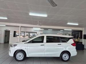 Toyota Rumion 1.5 S - Image 2