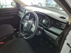 Toyota Rumion 1.5 S - Image 8