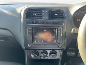 Volkswagen Polo Vivo hatch 1.6 Comfortline auto - Image 12