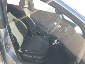 Volkswagen Polo Vivo hatch 1.6 Comfortline auto - Image 14